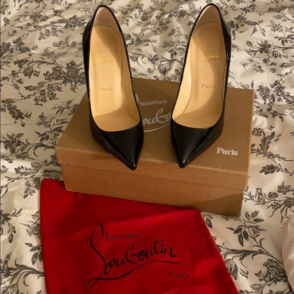 Christian Louboutin Pump - Picture 3 of 4